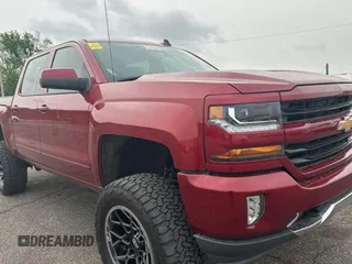 2018 Chevrolet Silverado 1500 LT with VIN 3GCUKREC0JG399301, listed as a Copart auction lot 53949965 with 164,299 mi miles and Clean Title. Bid and sale history available at carsss.com. Image 1.