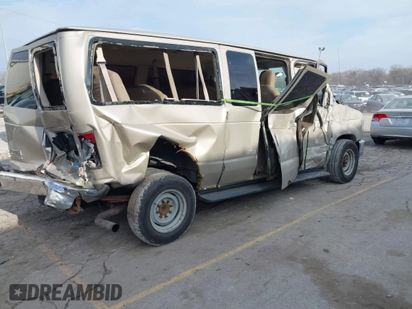 2011 Ford Econoline Passenger XL with VIN 1FBNE3BLXBDA21972, listed as a IAAI auction lot 41151236 with 395,453 mi miles. Bid and sale history available at carsss.com. Image 4.