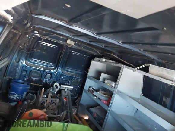 2004 Ford Econoline Cargo z VIN 1FTRE14W44HA97790, wystawiony jako IAAI lot #42332961 z przebiegiem 342 595 mil mil oraz . Historia ofert i sprzedaży dostępna na DreamBid. Obrazek 8.