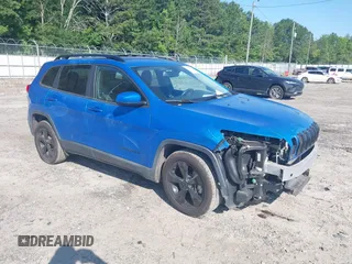 2018 Jeep Cherokee Latitude с VIN 1C4PJLCX1JD528145, выставлен на аукционе IAAI как лот 42618916 с пробегом 146 768 миль миль и . История ставок и продаж доступна на DreamBid. Изображение 1.