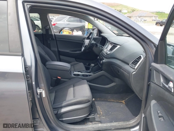 2017 Hyundai Tucson Sport with VIN KM8J3CA21HU407189, listed as a IAAI auction lot 42090562 with 113,618 mi miles. Bid and sale history available at carsss.com. Image 5.