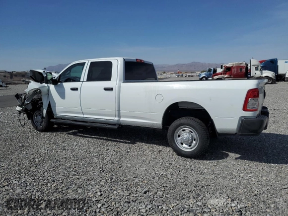 2024 Ram 2500 Tradesman with VIN 3C6UR5HL5RG154352, listed as a Copart auction lot 52345645 with 43,112 mi miles and Clean Title. Bid and sale history available at carsss.com. Image 2.