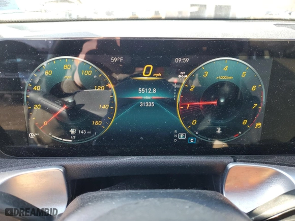 2022 Mercedes-Benz GLB with VIN W1N4M4HB4NW201013, listed as a Copart auction lot 47977425 with 31,335 mi miles and Salvage Title. Bid and sale history available at carsss.com. Image 9.