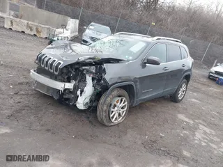 2017 Jeep Cherokee Latitude with VIN 1C4PJLCB9HW603368, listed as a IAAI auction lot 41491253 with 87,095 mi miles. Bid and sale history available at carsss.com. Image 21.