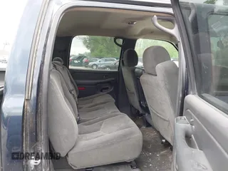 2005 Chevrolet Silverado 1500 LT with VIN 2GCEK13T551208737, listed as a IAAI auction lot 42133496 with 238,919 mi miles and . Bid and sale history available at DreamBid. Image 8.