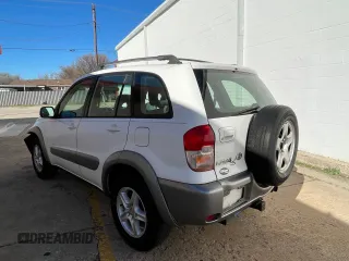 2003 Toyota RAV4 with VIN JTEGH20V430102416, listed as a Copart auction lot 48237975 with 199,382 mi miles and Clean Title. Bid and sale history available at DreamBid. Image 3.