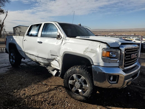 2018 GMC Sierra 2500HD SLT with VIN 1GT12TEY3JF104544, listed as a Copart auction lot 84002454 with 0 mi miles and Salvage Title. Bid and sale history available at carsss.com. Image 4.