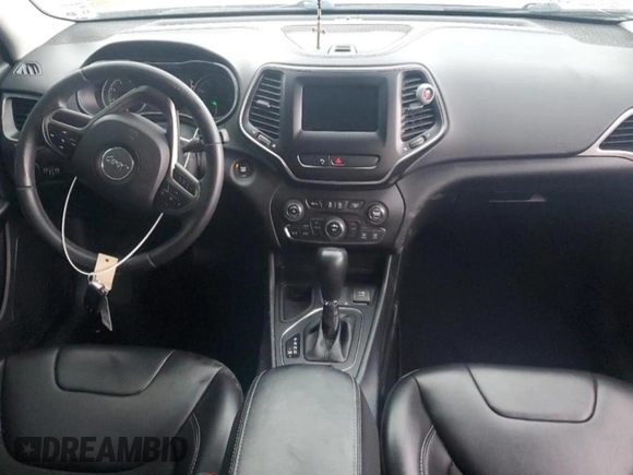2019 Jeep Cherokee Latitude Plus with VIN 1C4PJLLB4KD332898, listed as a Copart auction lot 55090475 with 93,558 mi miles and Salvage title. Bid and sale history available at DreamBid. Image 8.