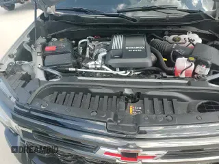 2025 Chevrolet Silverado 1500 with VIN 3GCUKHE81SG131512, listed as a Copart auction lot 67035875 with 2,852 mi miles and Salvage title. Bid and sale history available at DreamBid. Image 13.