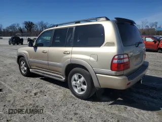 2004 Toyota Land Cruiser with VIN JTEHT05J842057502, listed as a Copart auction lot 45889635 with 193,701 mi miles and Clean Title. Bid and sale history available at carsss.com. Image 2.