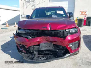 2025 Jeep Grand Cherokee Laredo with VIN 1C4RJHAG9SC287175, listed as a IAAI auction lot 41856266 with 2,495 mi miles and . Bid and sale history available at DreamBid. Image 13.
