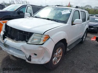 2012 Nissan Pathfinder SV with VIN 5N1AR1NN4CC607893, listed as a IAAI auction lot 41942452 with 200,937 mi miles. Bid and sale history available at carsss.com. Image 2.