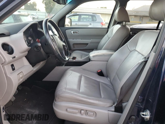 2014 Honda Pilot EX-L with VIN 5FNYF3H73EB003990, listed as a Copart auction lot 86632024 with 134,575 mi miles and Salvage Title. Bid and sale history available at DreamBid. Image 7.