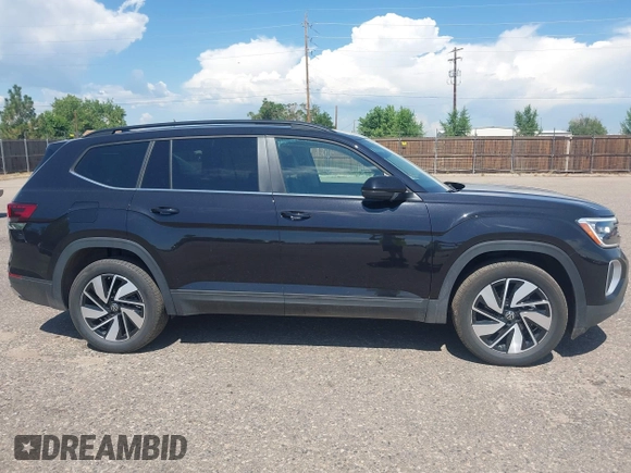 2025 Volkswagen Atlas SE with VIN 1V2HR2CA3SC507564, listed as a IAAI auction lot 42720794 with 13,257 mi miles and . Bid and sale history available at DreamBid. Image 13.