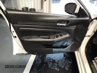 2020 Nissan Altima S z VIN 1N4BL4BV1LC230252, wystawiony jako IAAI lot #42547649 z przebiegiem 158 643 mil mil oraz . Historia ofert i sprzedaży dostępna na DreamBid. Obrazek 18.