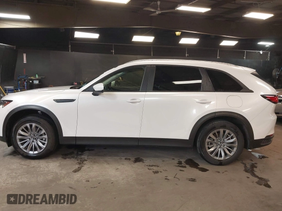 2024 Mazda CX-90 3.3 Turbo Select with VIN JM3KKAHDXR1171501, listed as a IAAI auction lot 41871076 with 6,218 mi miles. Bid and sale history available at carsss.com. Image 14.