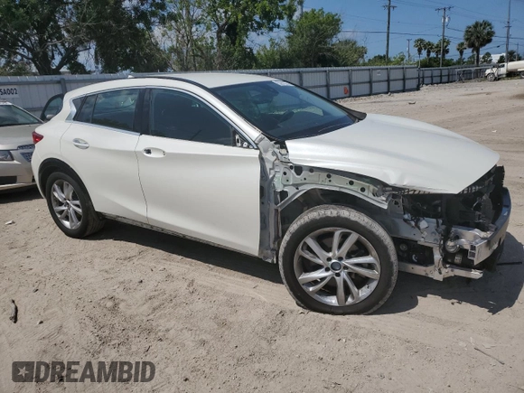 2019 Infiniti QX30 ESSENTIAL with VIN SJKCH5CP1KA009022, listed as a Copart auction lot 53812794 with 28,531 mi miles. Bid and sale history available at carsss.com. Image 4.