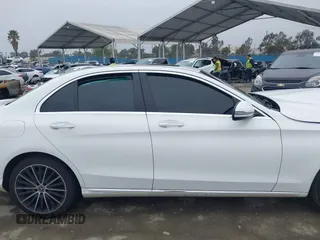 2019 Mercedes-Benz C 300 с VIN 55SWF8DB2KU309300, выставлен на аукционе IAAI как лот 41894814 с пробегом 50 745 миль миль и . История ставок и продаж доступна на DreamBid. Изображение 12.