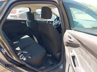 2017 Ford Focus SE с VIN 1FADP3FE2HL244170, выставлен на аукционе IAAI как лот 42281389 с пробегом 45 402 миль миль и . История ставок и продаж доступна на DreamBid. Изображение 8.