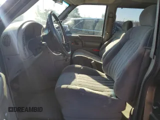 2003 GMC Safari with VIN 1GKDM19X13B516327, listed as a Copart auction lot 83827794 with 200,280 mi miles and Salvage Title. Bid and sale history available at carsss.com. Image 7.