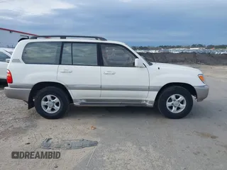 2000 Toyota Land Cruiser with VIN JT3HT05J8Y0086556, listed as a IAAI auction lot 41767793 with 278,198 mi miles. Bid and sale history available at carsss.com. Image 14.
