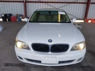 2007 BMW 7 Series 750Li z VIN WBAHN835X7DT74304, wystawiony jako IAAI lot #42594751 z przebiegiem 139 021 mil mil oraz . Historia ofert i sprzedaży dostępna na DreamBid. Obrazek 12.
