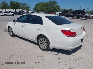 2006 Toyota Avalon XL with VIN 4T1BK36B06U078479, listed as a IAAI auction lot 41940266 with 168,852 mi miles. Bid and sale history available at carsss.com. Image 3.