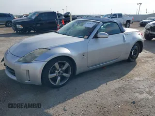 2007 Nissan 350Z Touring with VIN JN1BZ36A27M654486, listed as a IAAI auction lot 41416395 with 132,401 mi miles. Bid and sale history available at carsss.com. Image 17.