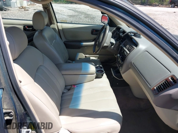 1998 Toyota Avalon XL with VIN 4T1BF18B5WU250947, listed as a IAAI auction lot 42056385 with 172,613 mi miles and . Bid and sale history available at DreamBid. Image 5.
