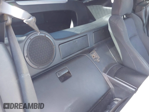 2004 Nissan 350Z Touring with VIN JN1AZ34D34T165329, listed as a IAAI auction lot 41872788 with 199,196 mi miles. Bid and sale history available at carsss.com. Image 8.