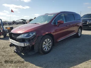 2018 Chrysler Pacifica Touring L with VIN 2C4RC1BGXJR118028, listed as a Copart auction lot 54763665 with 163,299 mi miles and Salvage Title. Bid and sale history available at DreamBid. Image 1.