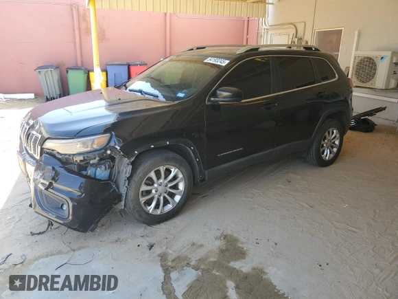 2019 Jeep Cherokee Latitude z VIN 1C4PJLCB0KD340500, wystawiony jako Copart lot #54193245 z przebiegiem 138 517 mil mil oraz Szkoda całkowita • Salvage title. Historia ofert i sprzedaży dostępna na DreamBid. Obrazek 1.