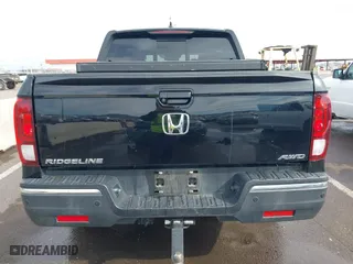 2017 Honda Ridgeline RTL-E with VIN 5FPYK3F7XHB030565, listed as a IAAI auction lot 41795386 with 79,252 mi miles. Bid and sale history available at carsss.com. Image 17.