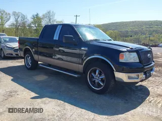 2005 Ford F-150 XLT z VIN 1FTRW12W65FB12867, wystawiony jako IAAI lot #42143592 z przebiegiem 182 481 mil mil oraz . Historia ofert i sprzedaży dostępna na DreamBid. Obrazek 1.
