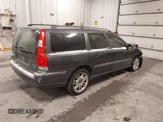 2003 Volvo V70 with VIN YV1SW58D632315898, listed as a IAAI auction lot 41317254 with 153,768 mi miles and . Bid and sale history available at DreamBid. Image 4.