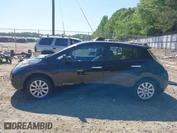 2015 Nissan LEAF S с VIN 1N4AZ0CP3FC322339, выставлен на аукционе IAAI как лот 42060240 с пробегом 71 189 миль миль и . История ставок и продаж доступна на DreamBid. Изображение 14.