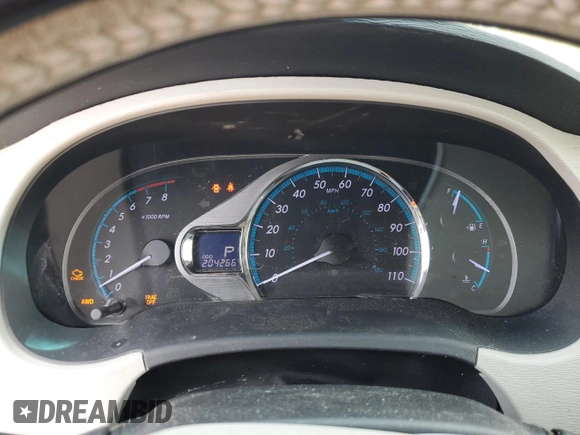 2013 Toyota Sienna XLE with VIN 5TDDK3DC2DS056770, listed as a Copart auction lot 59662405 with 204,266 mi miles and Salvage title. Bid and sale history available at DreamBid. Image 9.