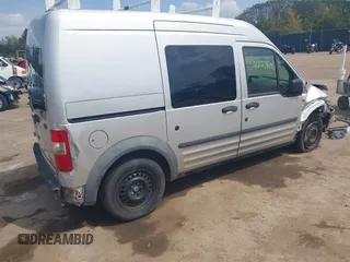 2013 Ford Transit Connect XLT z VIN NM0LS6BN4DT146146, wystawiony jako IAAI lot #42278080 z przebiegiem 254 750 mil mil oraz . Historia ofert i sprzedaży dostępna na DreamBid. Obrazek 4.