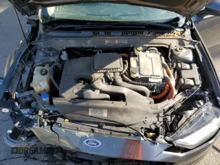 2018 Ford Fusion SE z VIN 3FA6P0LU9JR242443, wystawiony jako Copart lot #58049355 z przebiegiem 123 990 mil mil oraz Szkoda całkowita • Salvage title. Historia ofert i sprzedaży dostępna na DreamBid. Obrazek 11.