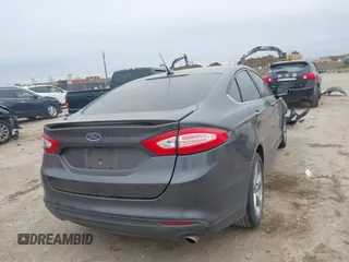 2016 Ford Fusion S with VIN 3FA6P0G78GR102204, listed as a IAAI auction lot 41622658 with 95,930 mi miles. Bid and sale history available at carsss.com. Image 4.