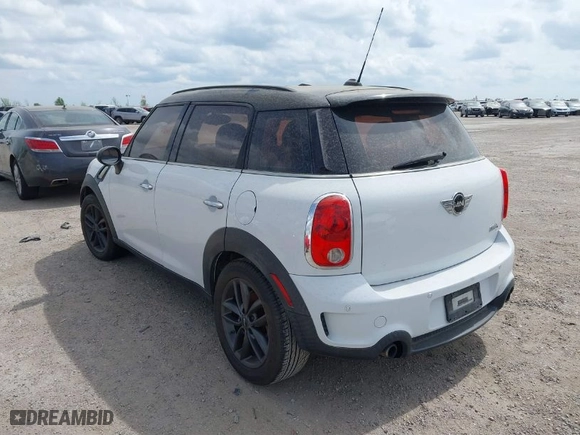 2012 MINI Cooper Countryman S with VIN WMWZC3C57CWL87877, listed as a IAAI auction lot 41909121 with NaN miles. Bid and sale history available at carsss.com. Image 3.