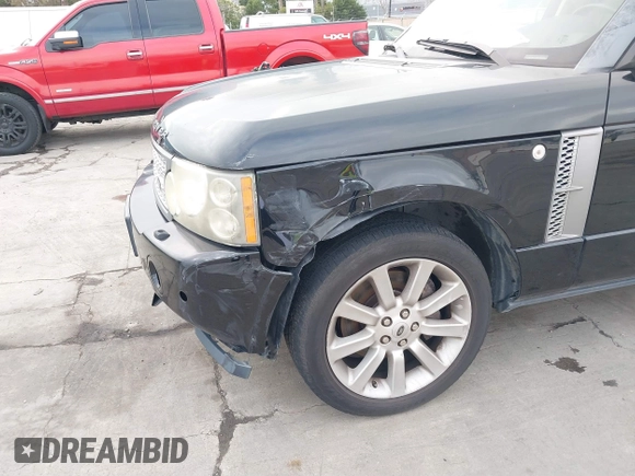 2008 Land Rover Range Rover SC z VIN SALMF13438A264820, wystawiony jako IAAI lot #41545831 z przebiegiem 117 151 mil mil oraz . Historia ofert i sprzedaży dostępna na DreamBid. Obrazek 6.