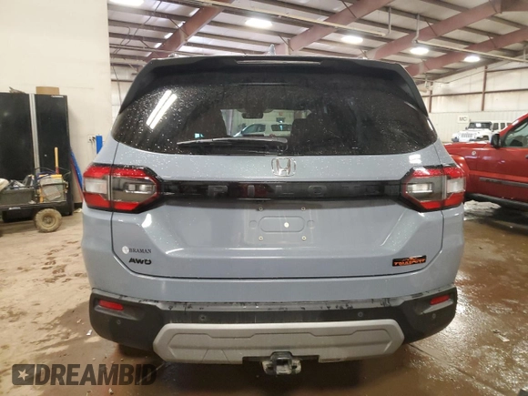 2025 Honda Pilot TrailSport with VIN 5FNYG1H64SB054791, listed as a Copart auction lot 53564105 with 15,289 mi miles and Non repairable. Bid and sale history available at DreamBid. Image 6.