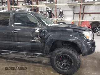 2009 Toyota Tacoma with VIN 3TMLU42N79M027885, listed as a IAAI auction lot 41146330 with 261,832 mi miles and . Bid and sale history available at DreamBid. Image 17.