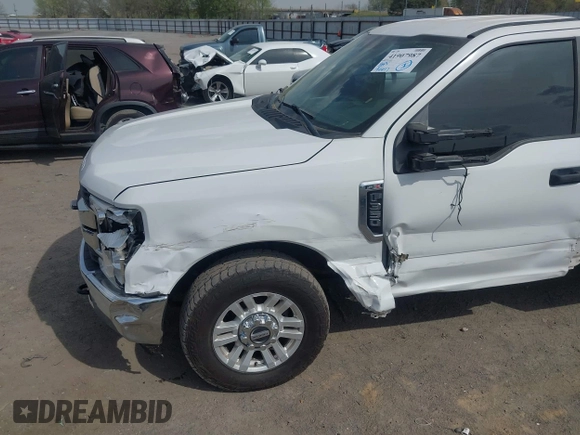 2019 Ford F-350 with VIN 1FDBF3A67KEG49808, listed as a IAAI auction lot 41907987 with 56,677 mi miles and . Bid and sale history available at DreamBid. Image 6.