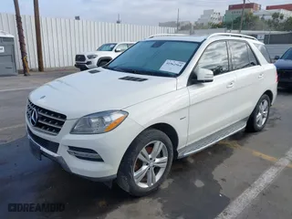 2012 Mercedes-Benz M-Class ML 350 with VIN 4JGDA5HB5CA095117, listed as a IAAI auction lot 41562564 with 76,378 mi miles. Bid and sale history available at carsss.com. Image 17.