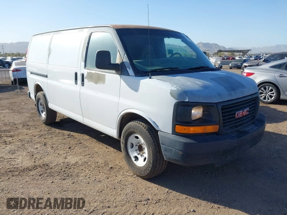 2008 GMC Savana Cargo with VIN 1GTGG25C681111778, listed as a IAAI auction lot 41700294 with 414,744 mi miles. Bid and sale history available at carsss.com. Image 1.