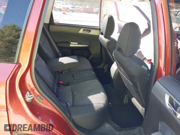 2010 Subaru Forester 2.5X Premium with VIN JF2SH6CCXAH801405, listed as a IAAI auction lot 40491255 with 176,582 mi miles. Bid and sale history available at carsss.com. Image 8.