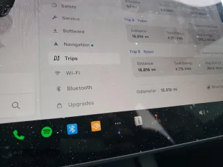 2023 Tesla Model 3 с VIN 5YJ3E1EA0PF542510, выставлен на аукционе Copart как лот 58259985 с пробегом 18 819 миль миль и Списание • Salvage title. История ставок и продаж доступна на DreamBid. Изображение 9.