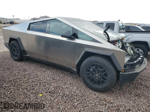 2024 Tesla Cybertruck z VIN 7G2CEHED5RA012436, wystawiony jako Copart lot #69229204 z przebiegiem 22 mil mil oraz Szkody całkowita. Historia ofert i sprzedaży dostępna na DreamBid. Obrazek 4.